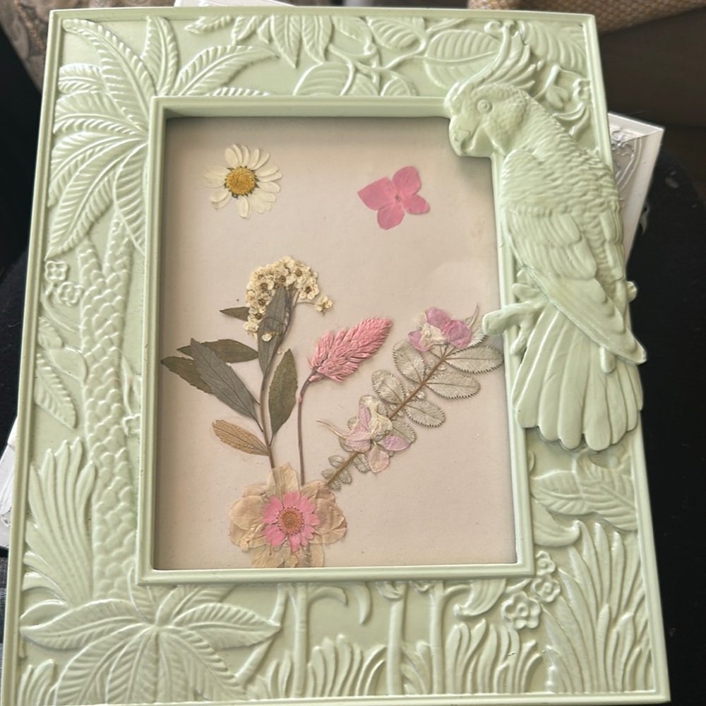 Elegant Parrot Embossed Picture Frame - Green. Real pressed florals.